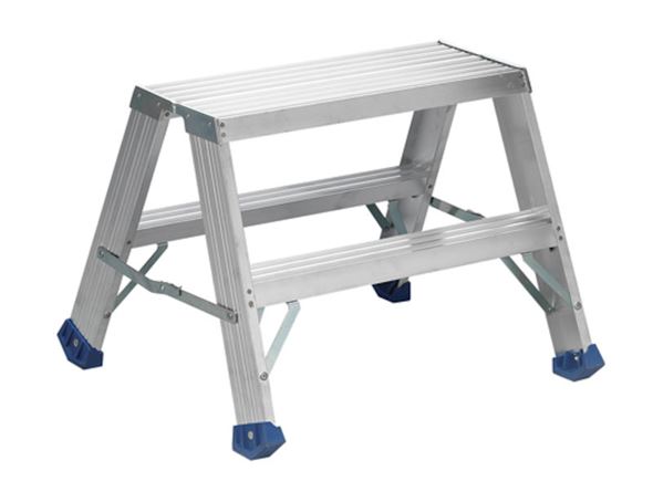 Arbeidsbukk med riflede trinn, 2 trinn